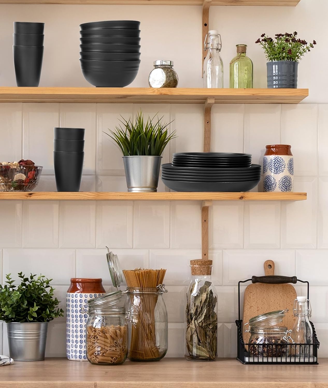 AOKIWO 32 Piece Plates and Bowls Sets for 8, Unbreakable Dinnerware Sets, Plastic Dish Set for Camping, Dishwasher Microwave Safe, Plate,Bowl Cup Set for Outdoor Kitchen Apartment, Black